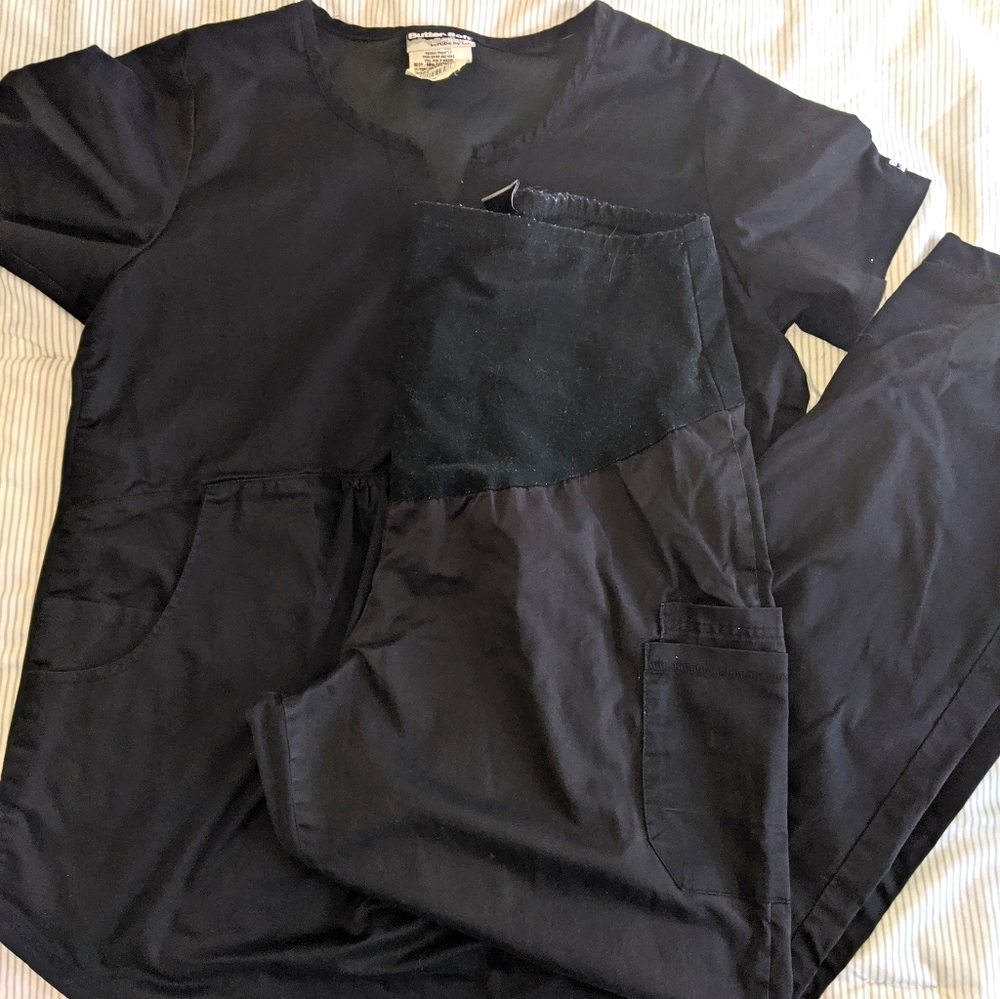Buttersoft black Maternity scrub set